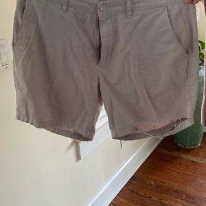Pre owned perples shorts retail 115